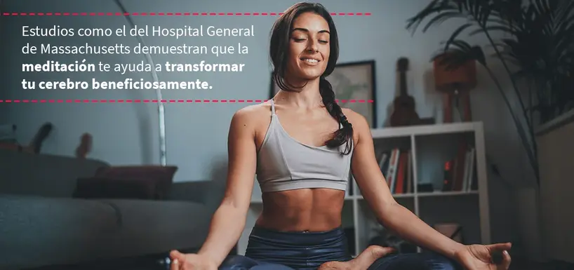 mujer meditando