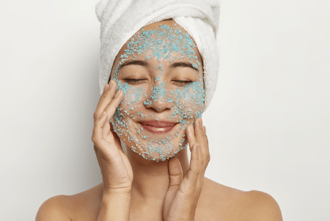 cada-cuando-es-correcto-exfoliar-el-rostro